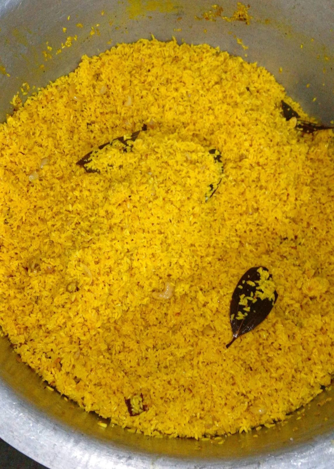বাসন্তী পোলাও